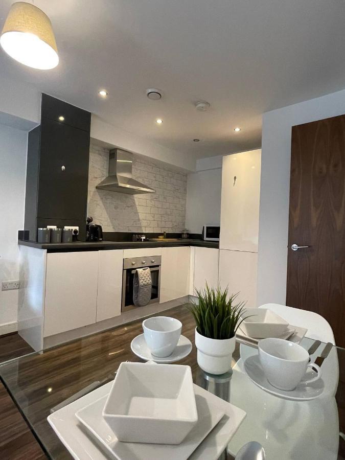 Modern Spacious 1 Bed Flat In Birmingham City Centre With Free Parking, Fast Free Wifi And Netflix Exteriör bild